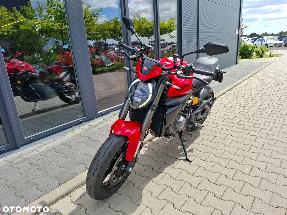 Ducati Monster - 10