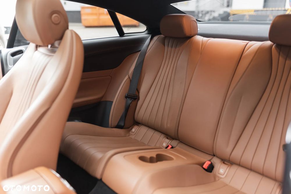 Mercedes-Benz Klasa E 200 Avantgarde - 20