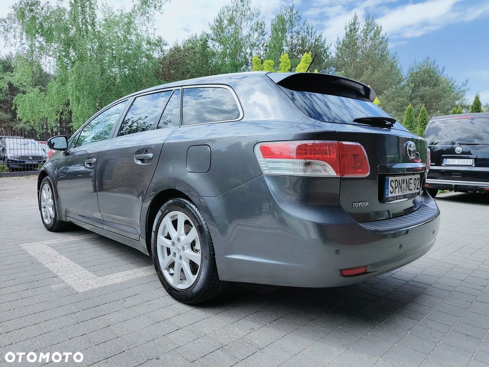 Toyota Avensis 2.0 Sol EU5 - 5