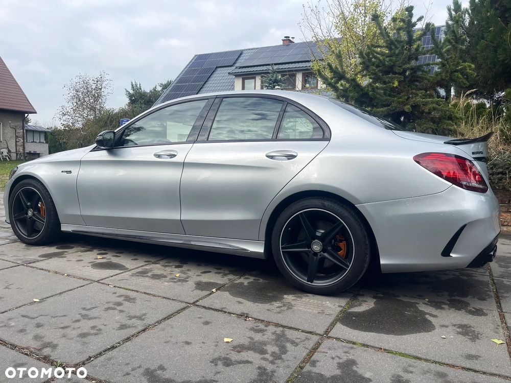 Mercedes-Benz Klasa C 450 AMG 4Matic 7G-TRONIC - 23