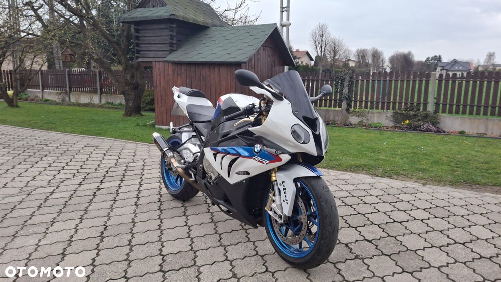 BMW S - 2