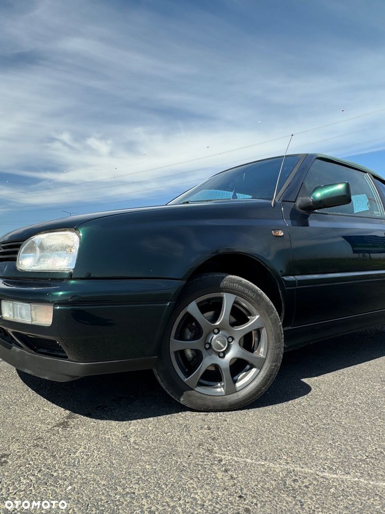 Volkswagen Golf - 5