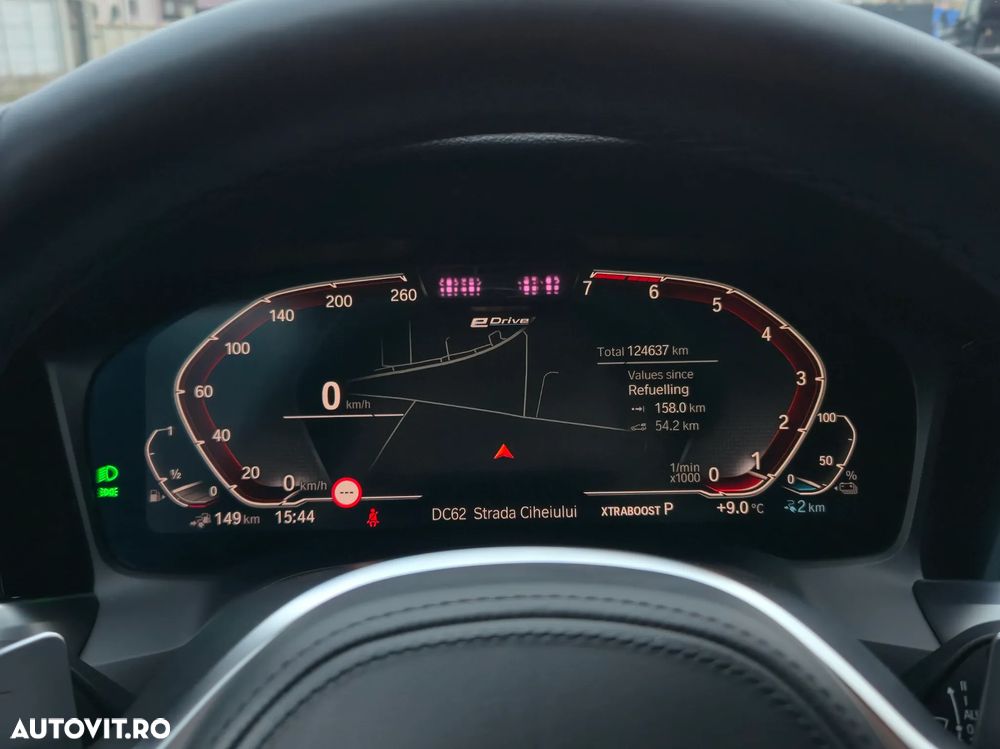 BMW Seria 3 330e iPerformance M Sport - 13