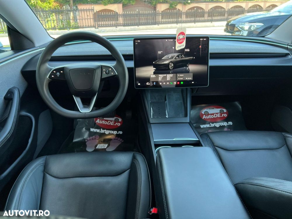 Tesla Model 3 - 11