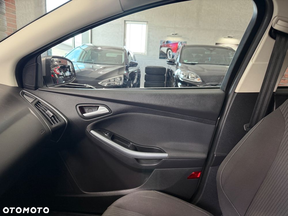 Ford Focus 1.0 EcoBoost STart-Stopp-System Titanium - 25