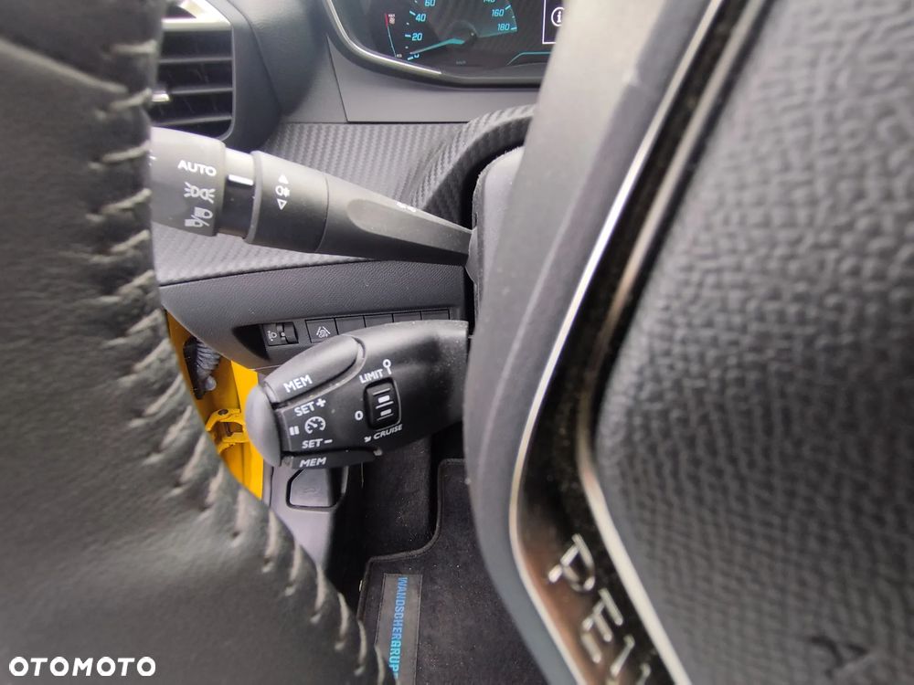 Peugeot 208 Active Pack - 16