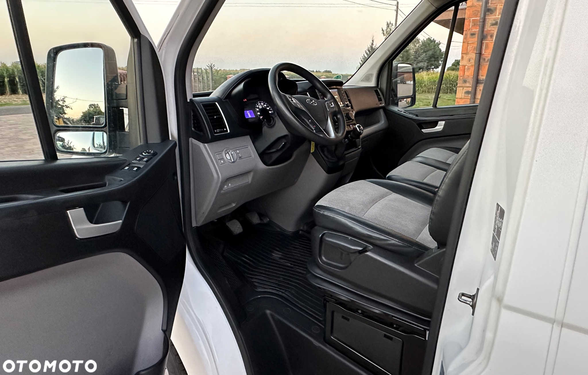 Hyundai H350 - 11
