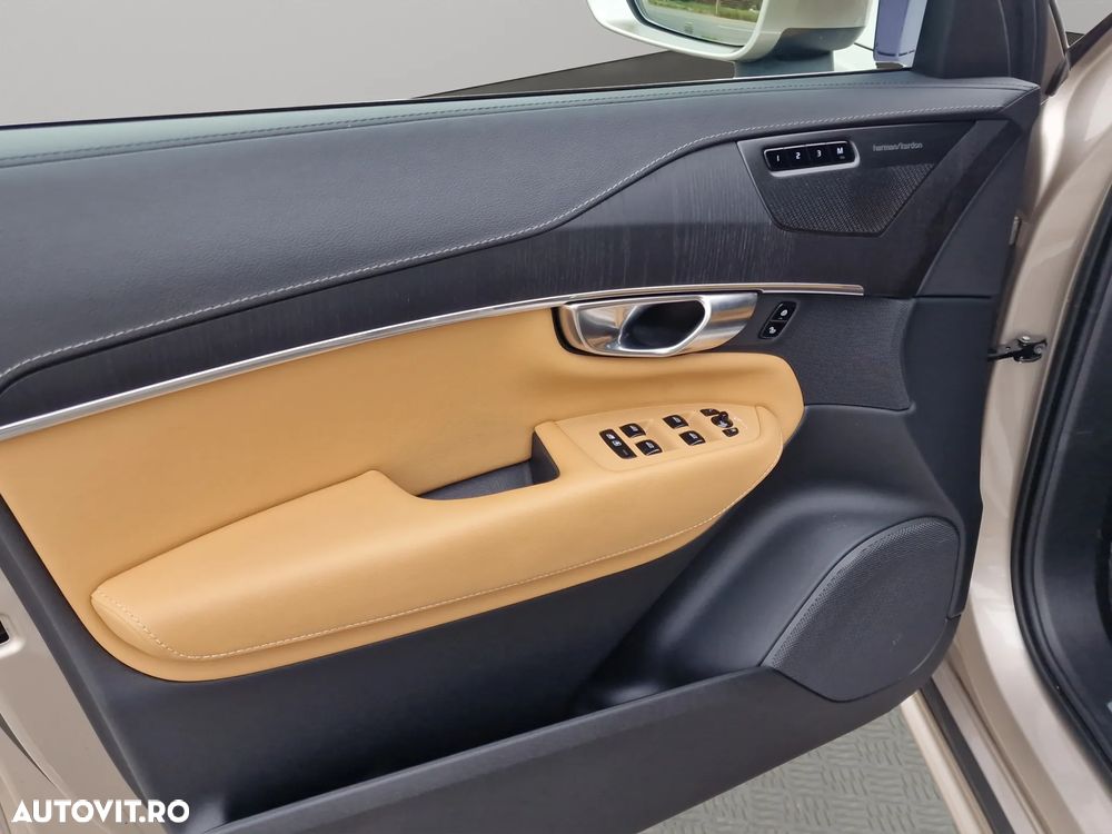 Volvo XC 90 - 12