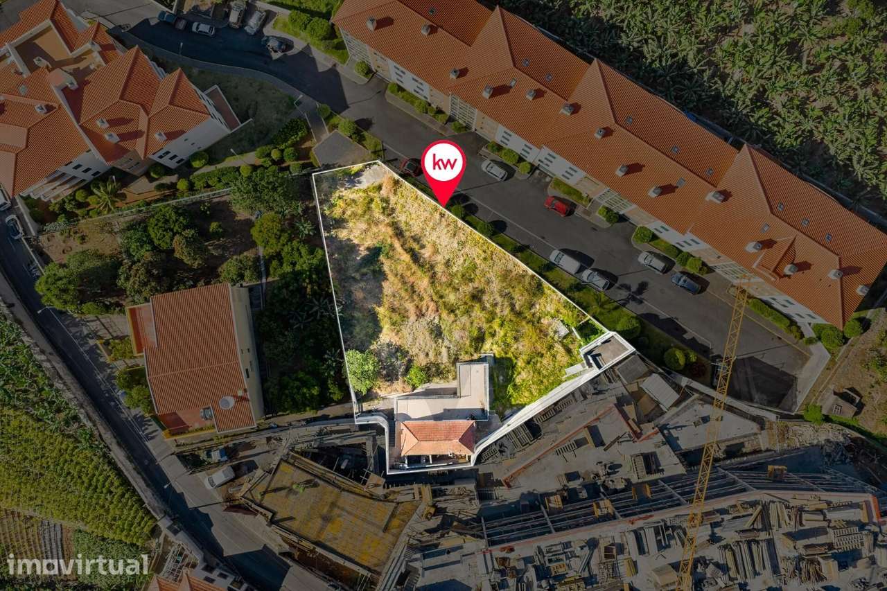 TERRENO URBANO COM MORADIA PARA RECUPERAÇÃO E ELEVADO POTENCIAL DE DES - Grande imagem: 4/28