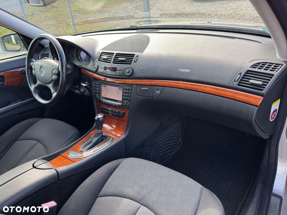 Mercedes-Benz Klasa E 220 CDI Automatik Classic BusinessEDITION - 28