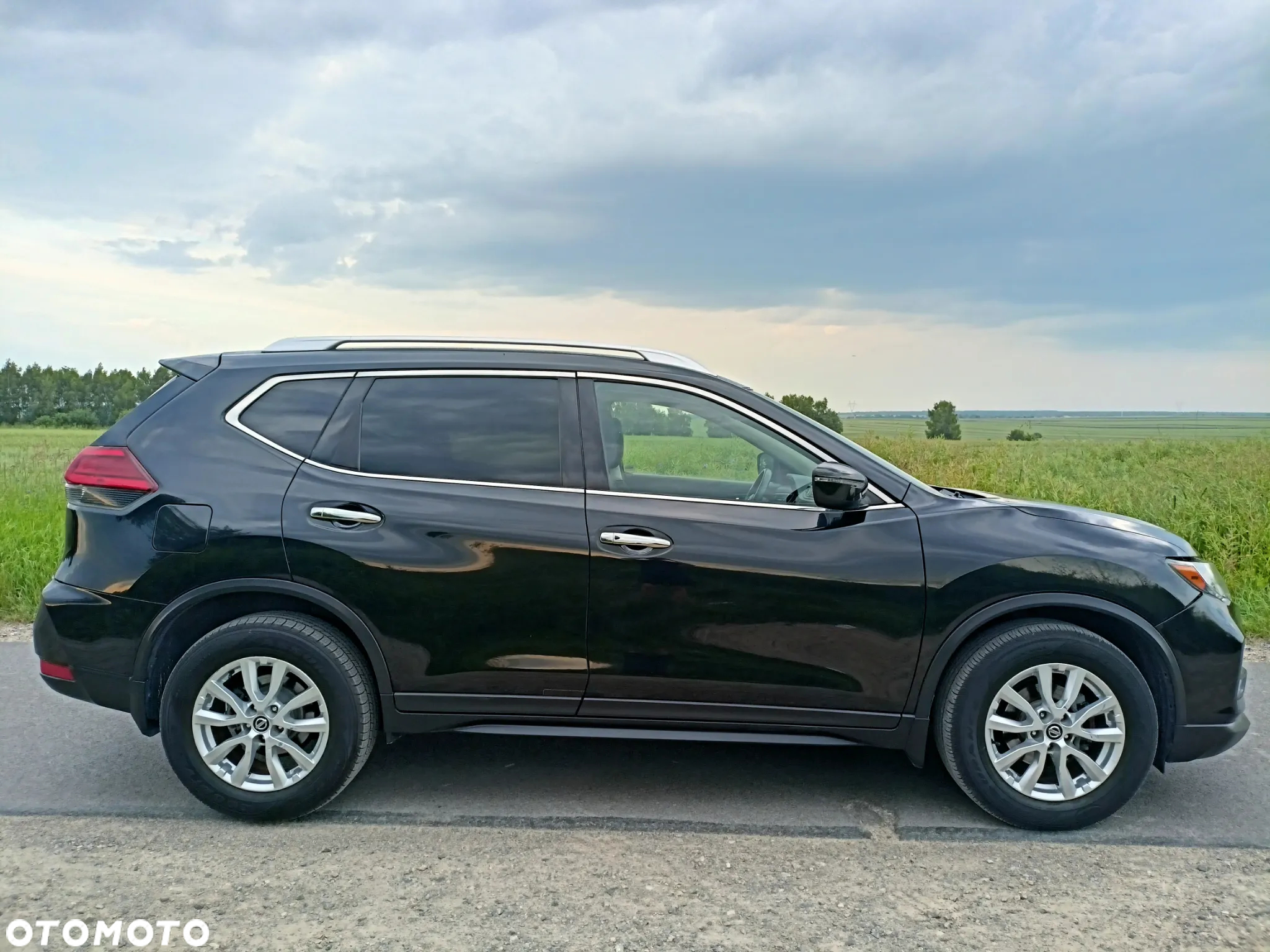 Nissan Rogue - 6