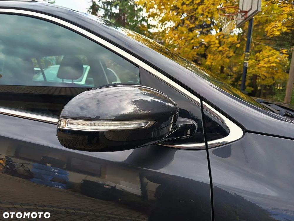 Kia Sportage 2.0 CRDI 2WD Spirit - 26