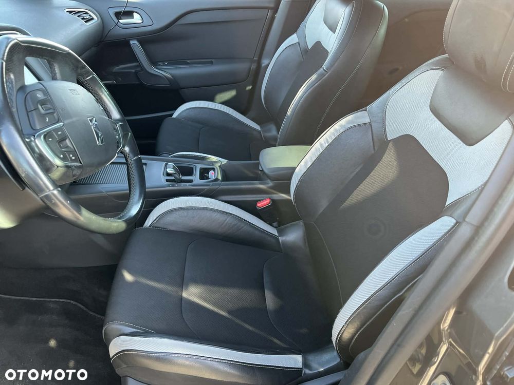 Citroën DS4 e-HDi 115 ETG6 SoChic - 8