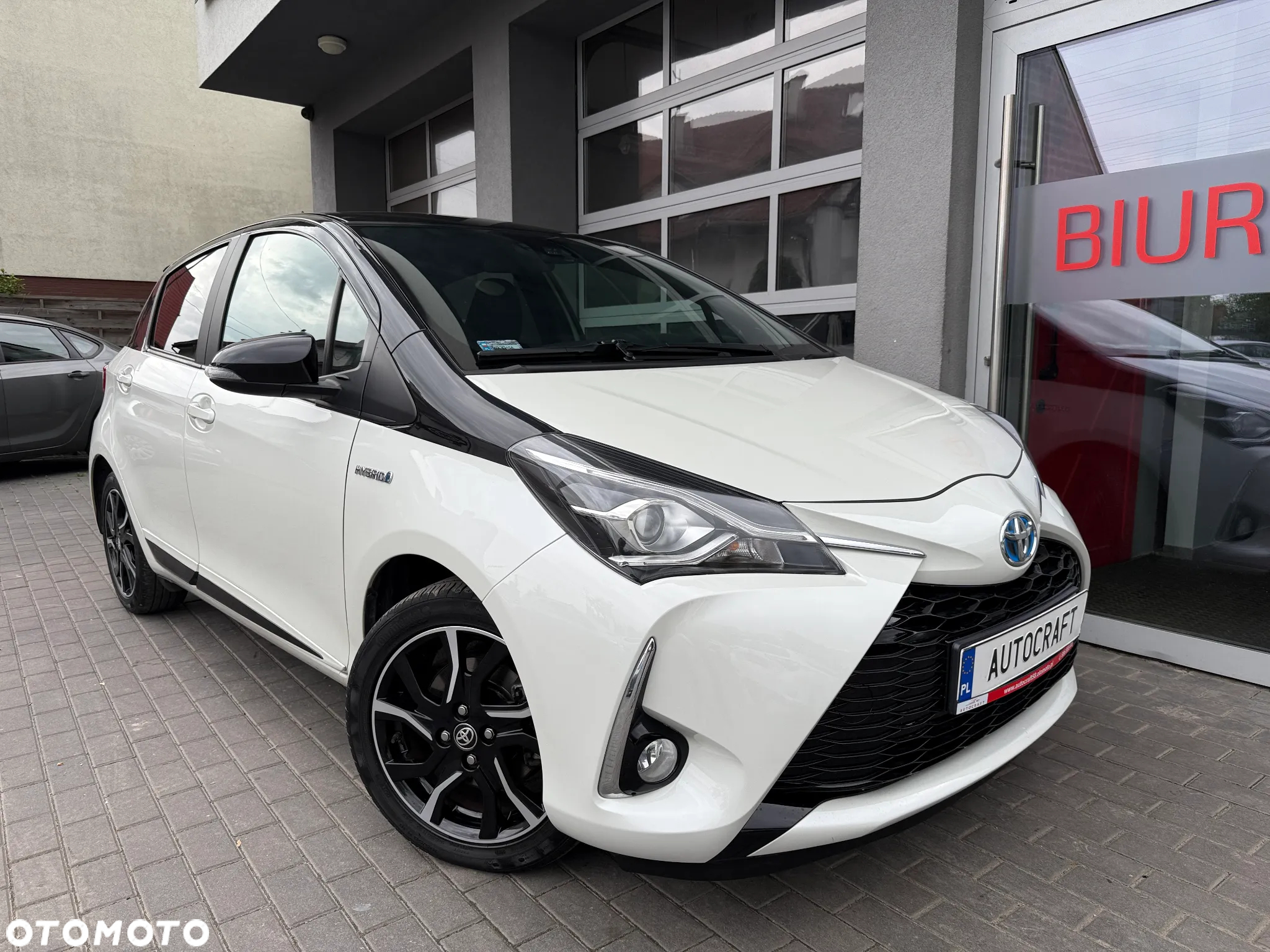 Toyota Yaris Hybrid 100 Selection Passion - 22
