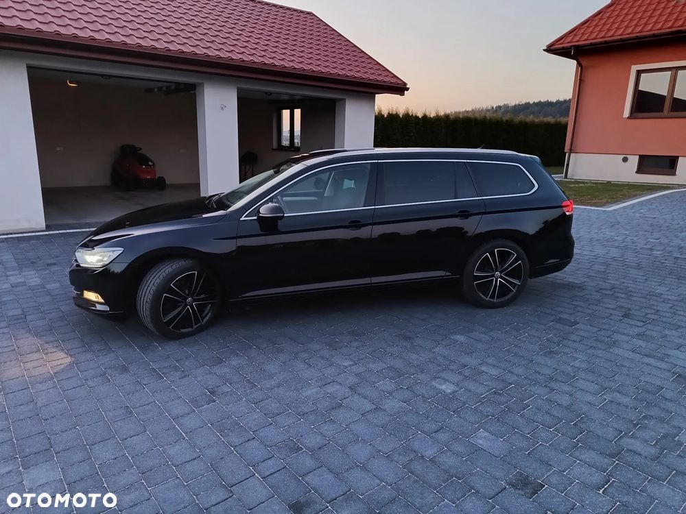 Volkswagen Passat 2.0 TDI SCR DSG Business - 13
