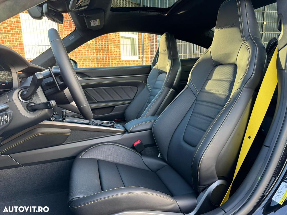 Porsche 911 911Turbo S - 5