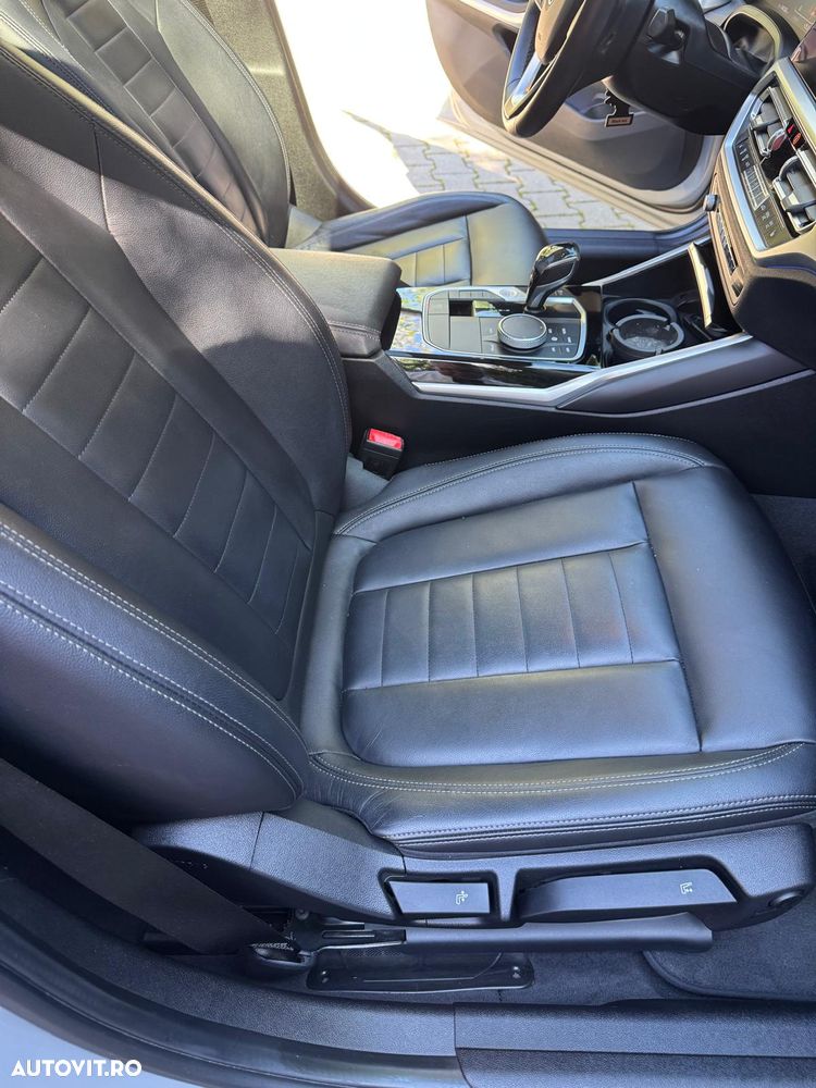 BMW Seria 3 330i xDrive Aut. Luxury Line - 7