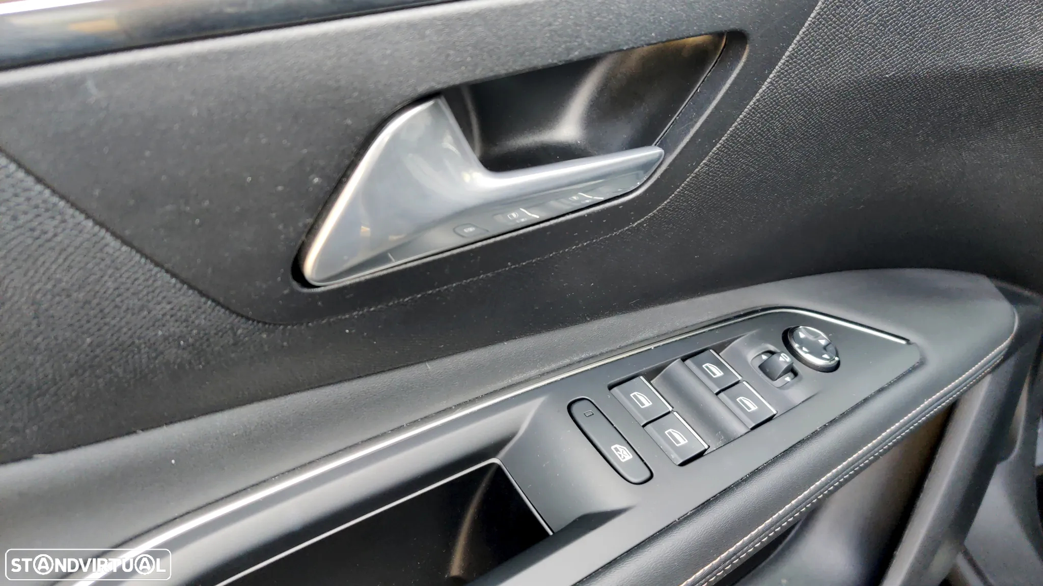 Peugeot 3008 1.6 Hybrid GT Line e-EAT8 - 12