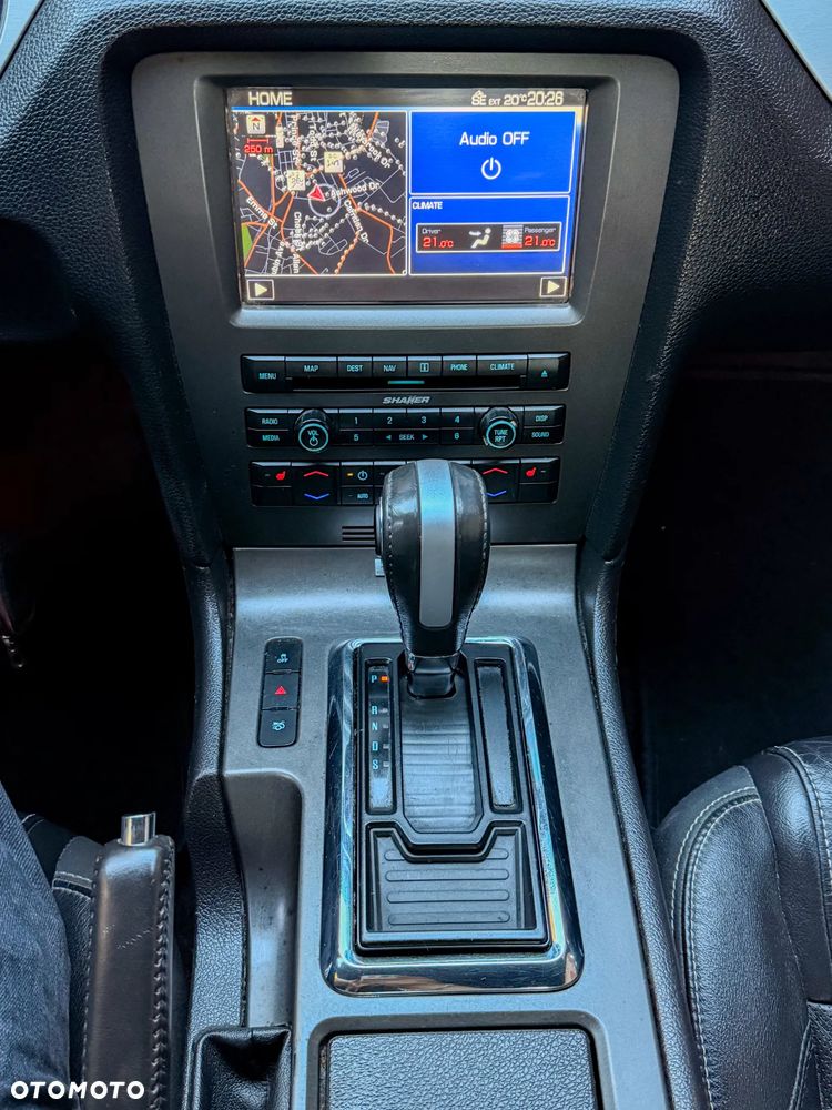 Ford Mustang 3.7 V6 Premium - 24