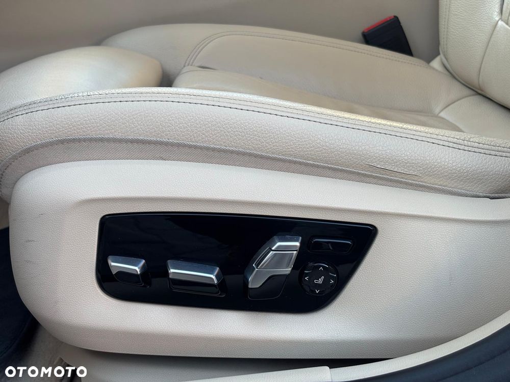 BMW Seria 5 540d xDrive M Sport sport - 32