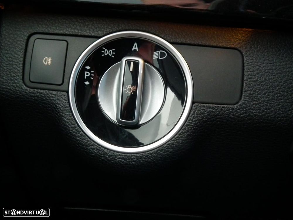 Mercedes-Benz E 350 CDi Avantgarde BlueEfficiency - 28