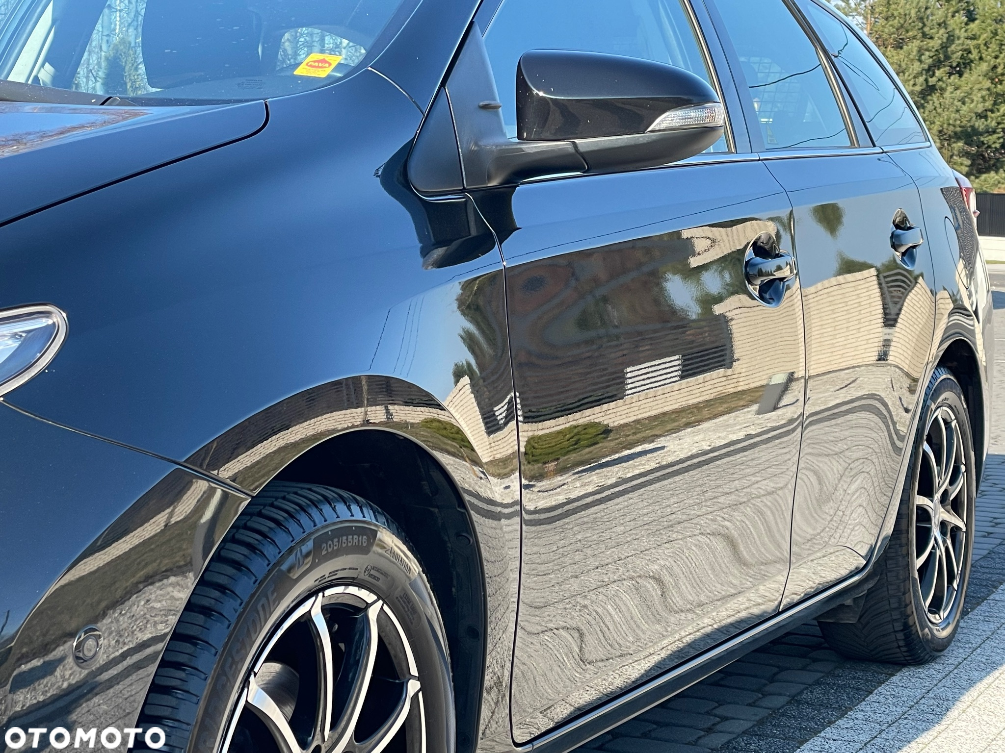 Toyota Auris 1.6 Premium - 6