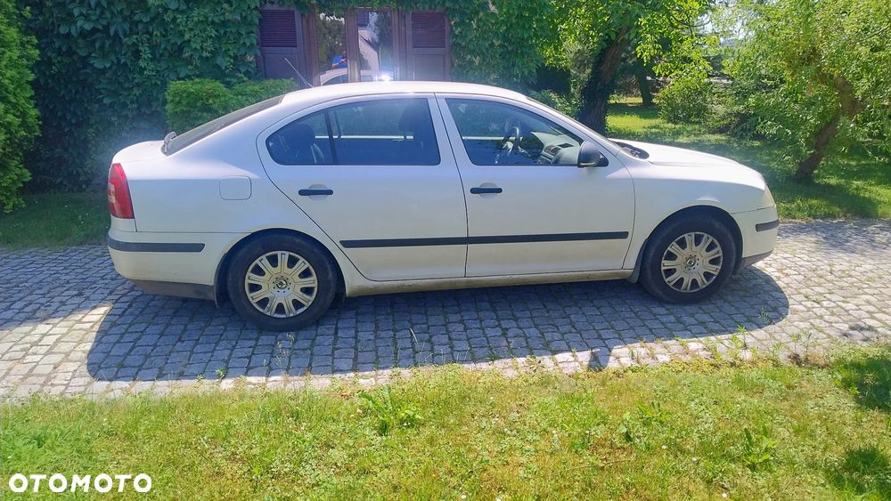 Skoda Octavia 1.6 Tour - 7
