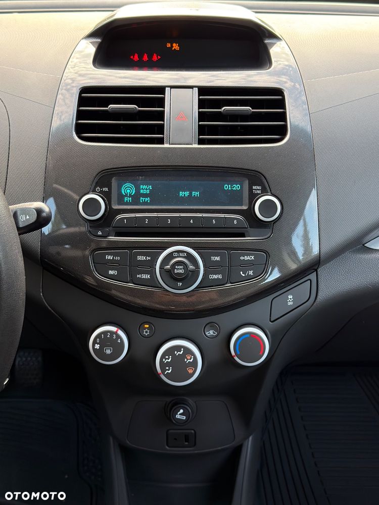 Chevrolet Spark 1.2 LTZ - 17