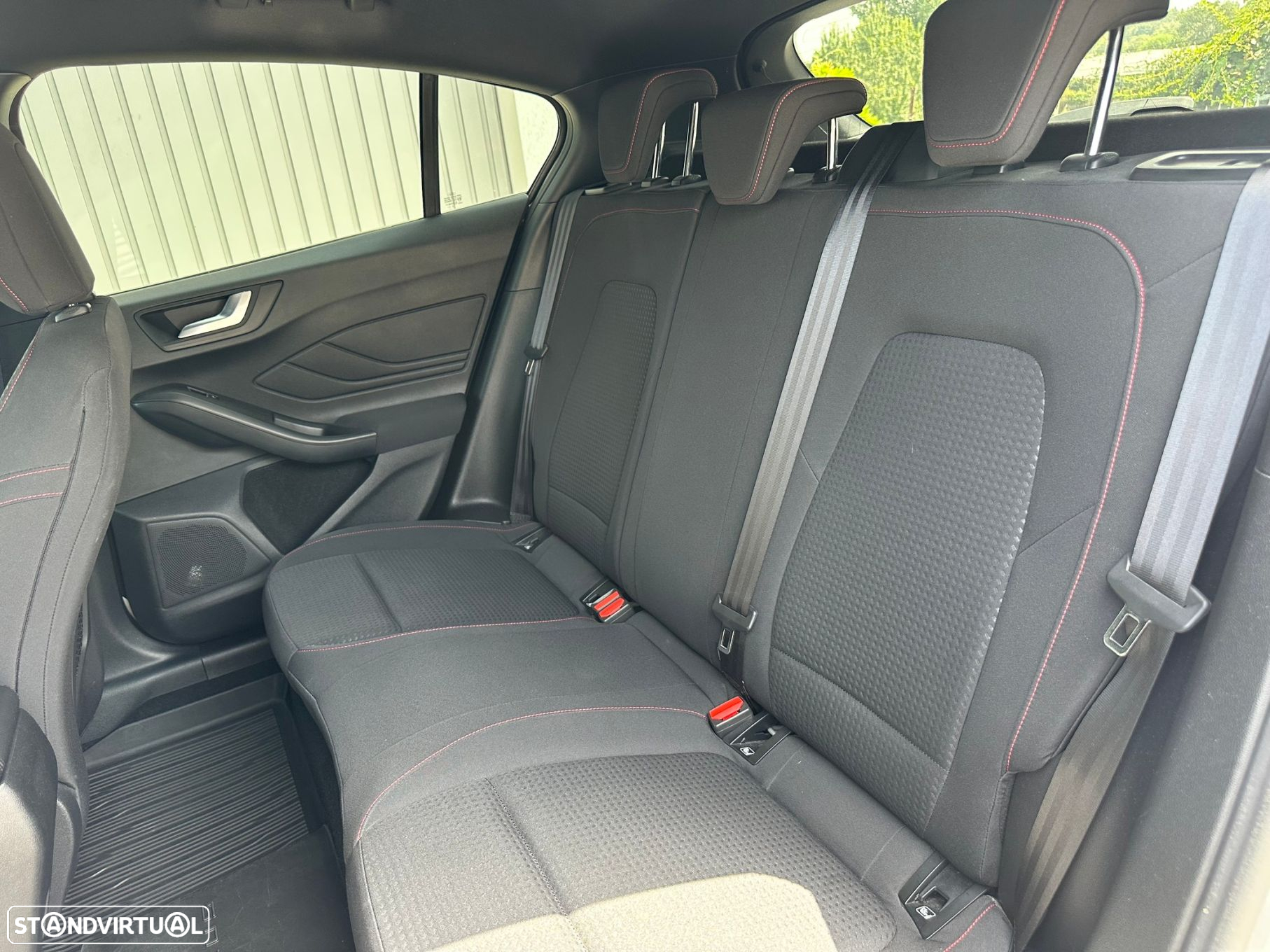Ford Focus 1.5 TDCi EcoBlue ST-Line - 15