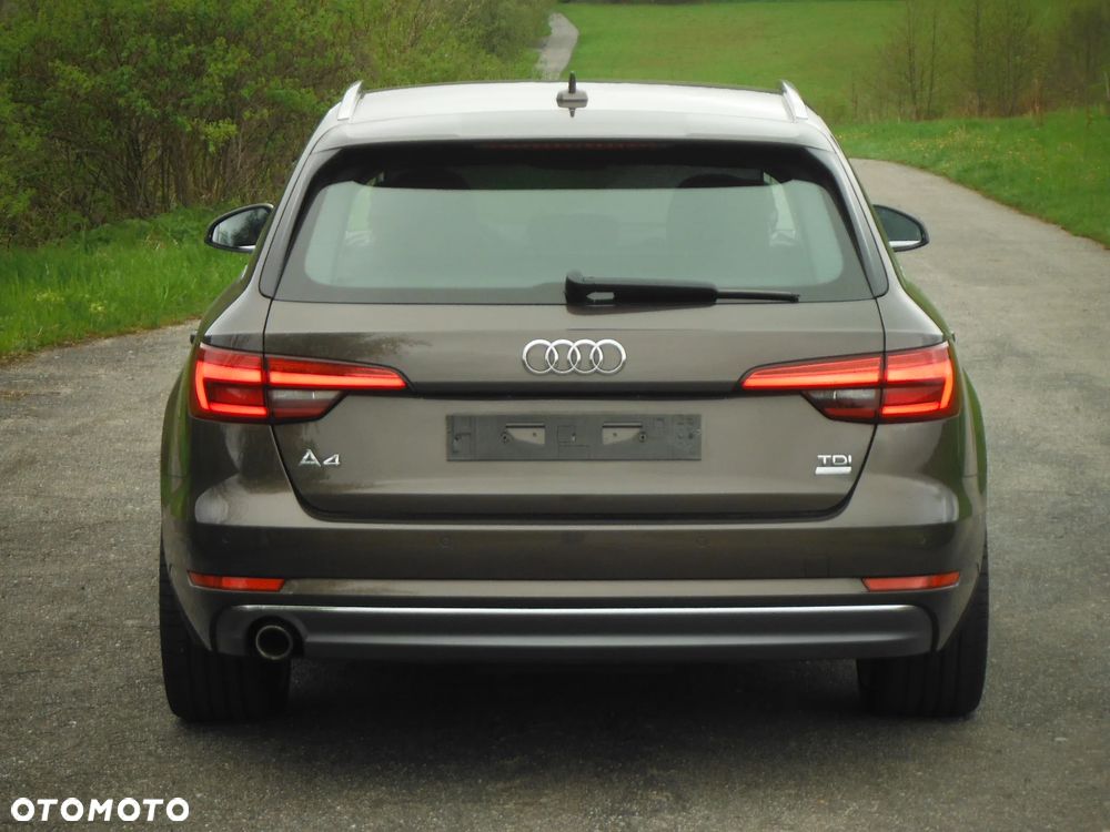 Audi A4 Avant 2.0 TDI ultra S tronic design - 6