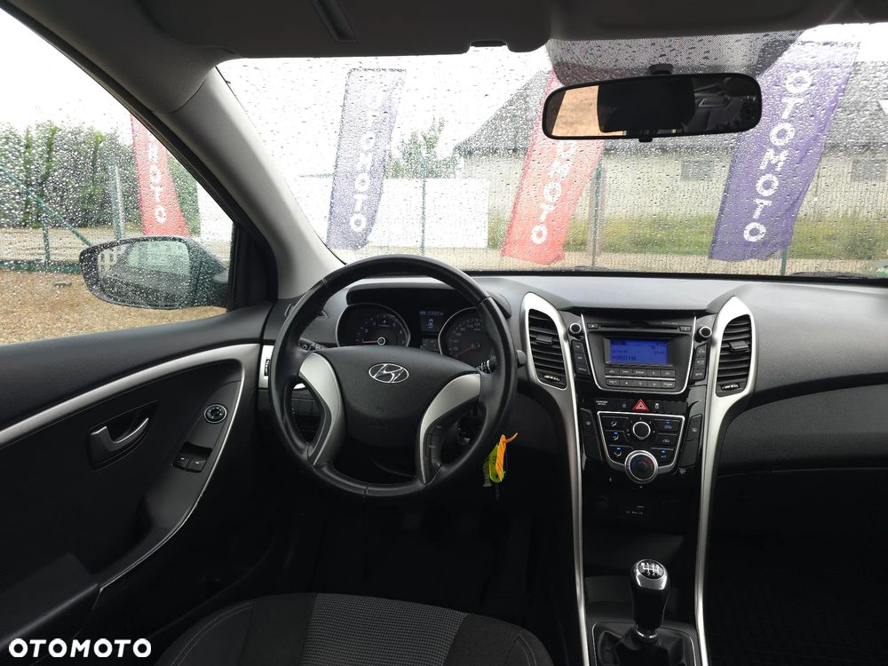 Hyundai i30 blue 1.4 Classic - 30
