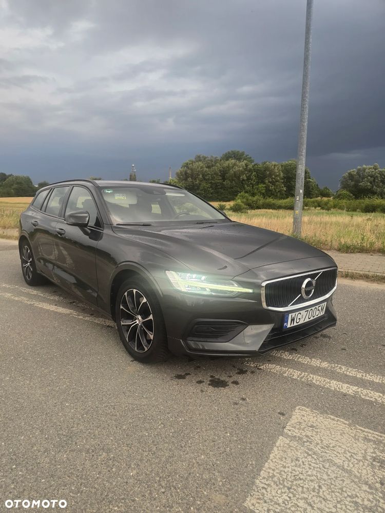 Volvo V60 B3 B Momentum - 2