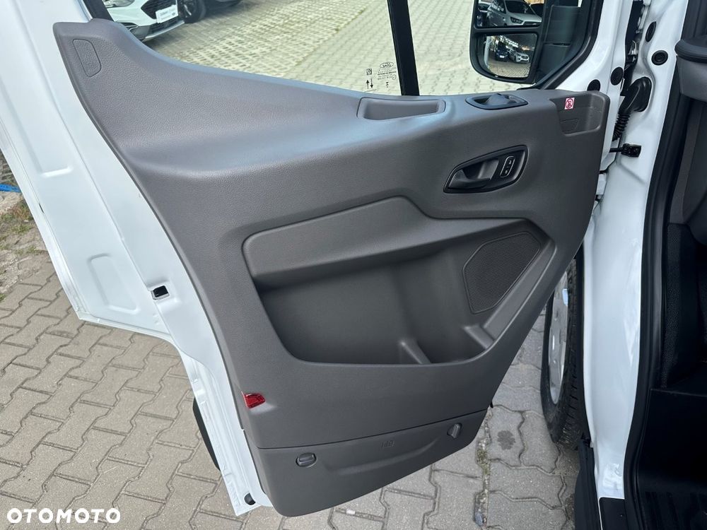 Ford Transit - 8