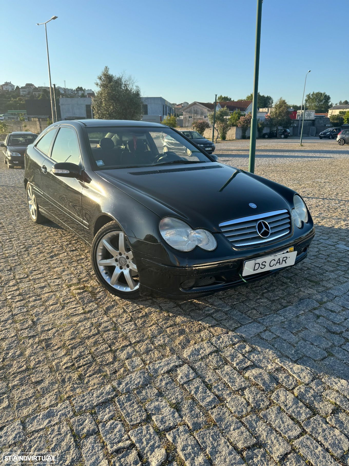 Mercedes-Benz 200 - 1