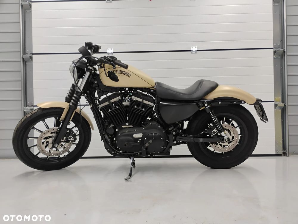 Harley-Davidson Sportster Iron 883 - 1