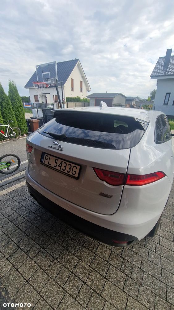 Jaguar F-Pace 2.0 i4D AWD R-Sport - 4