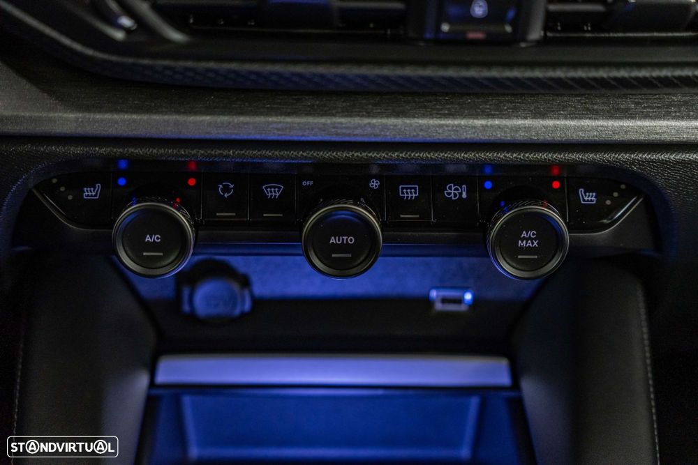 Citroën C5 X 1.6 Hybrid Plus e-EAT8 - 29