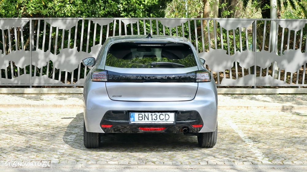 Peugeot 208 1.2 Hybrid Allure e-DCS6 - 10