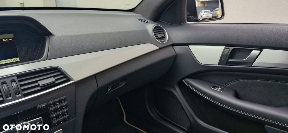 Mercedes-Benz Klasa C - 16