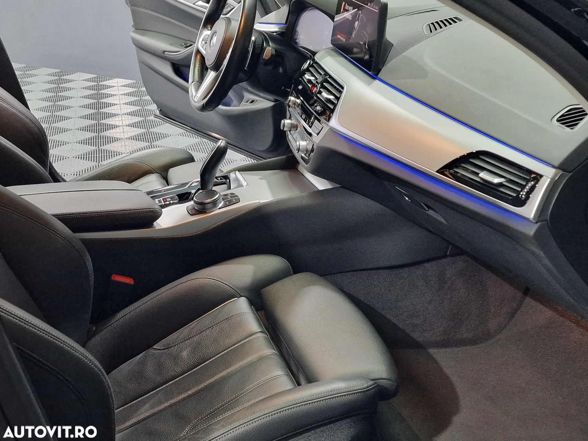 BMW Seria 5 520d AT MHEV - 22