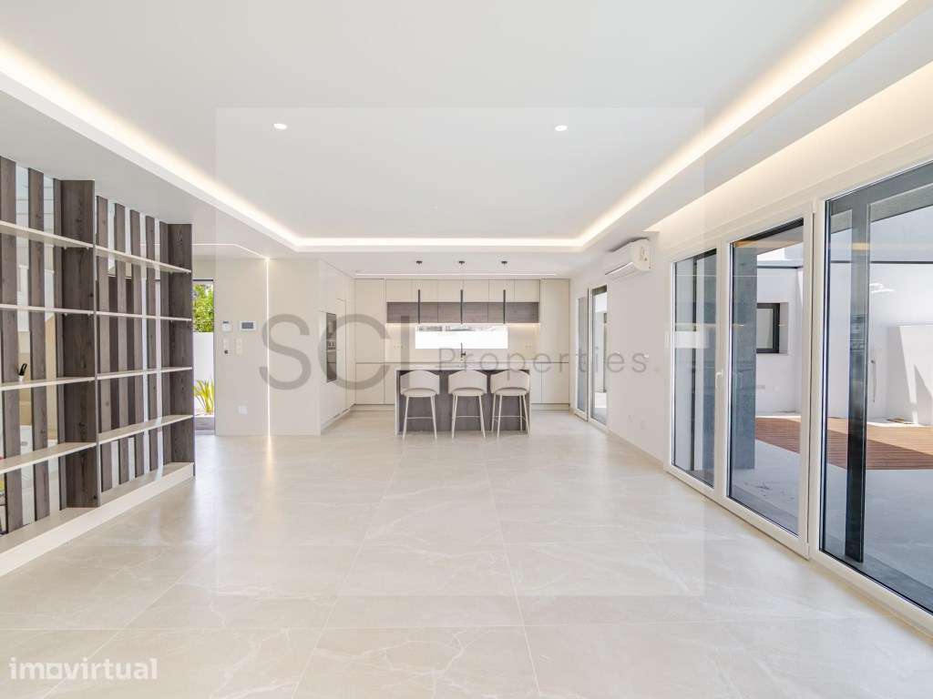 Moradia T4 Isolada Aroeira Piscina e Garagem Lote de 380 m2 - Grande imagem: 2/38