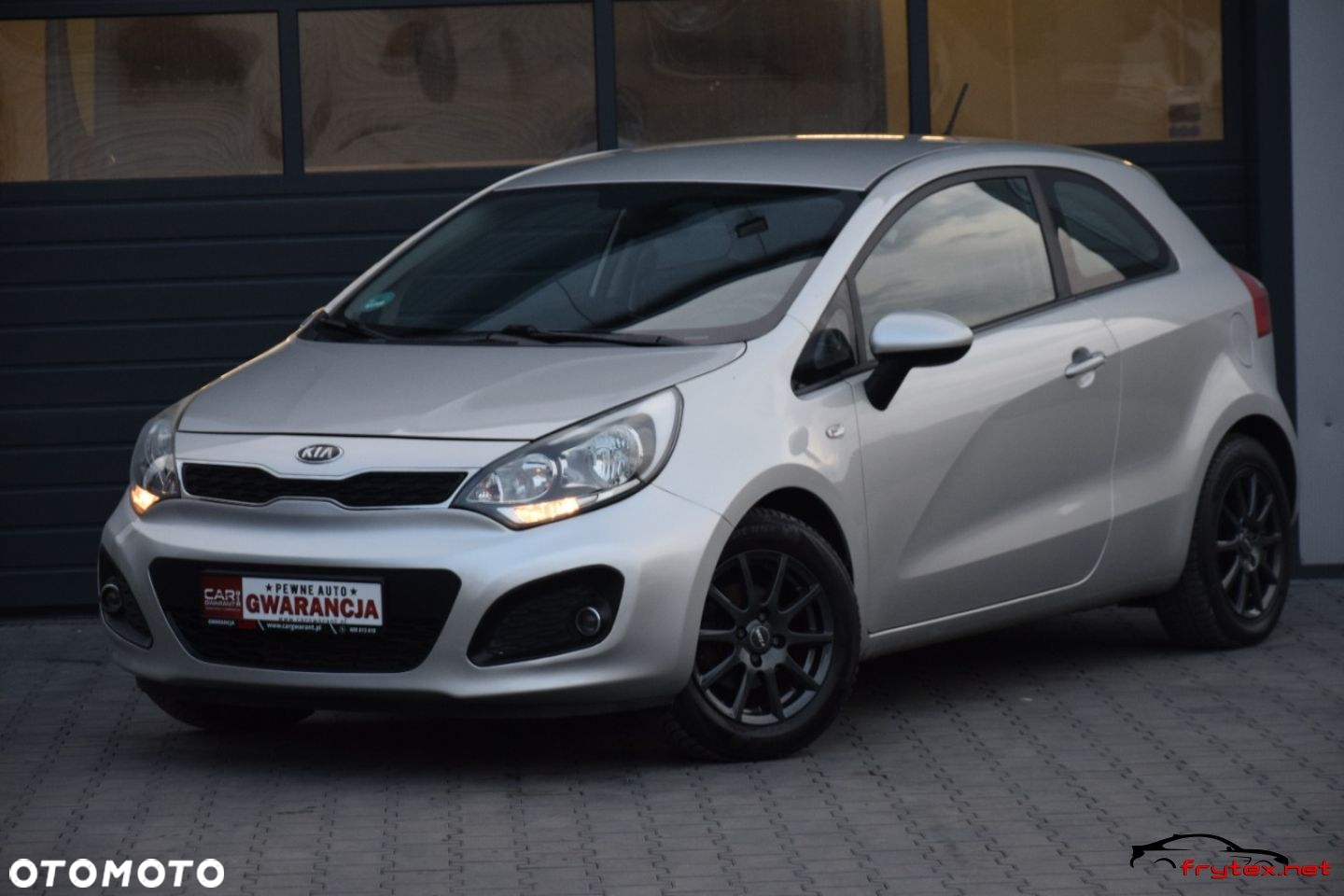 Kia Rio - 10
