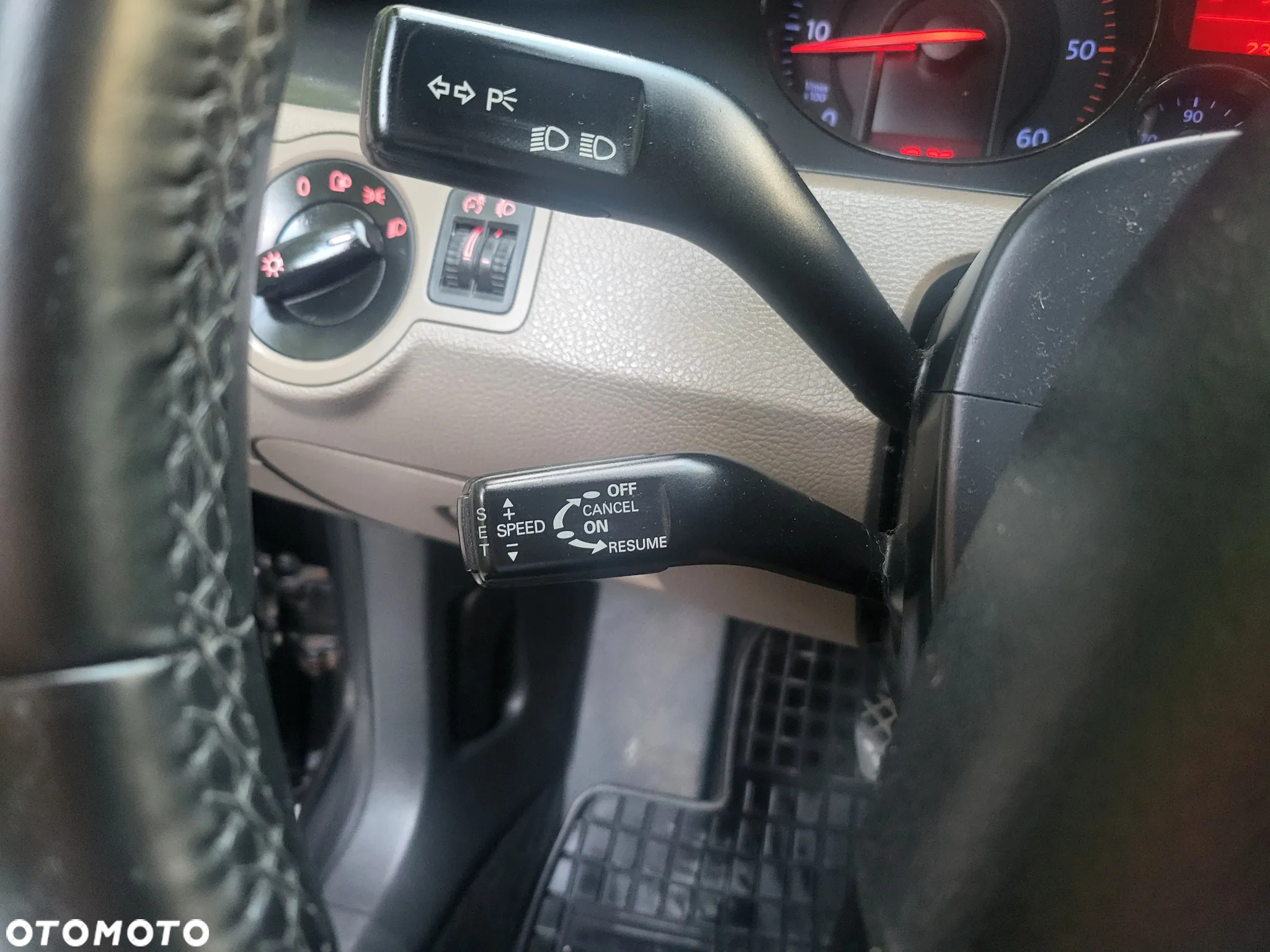 Volkswagen Passat 1.9 TDI Comfortline - 14