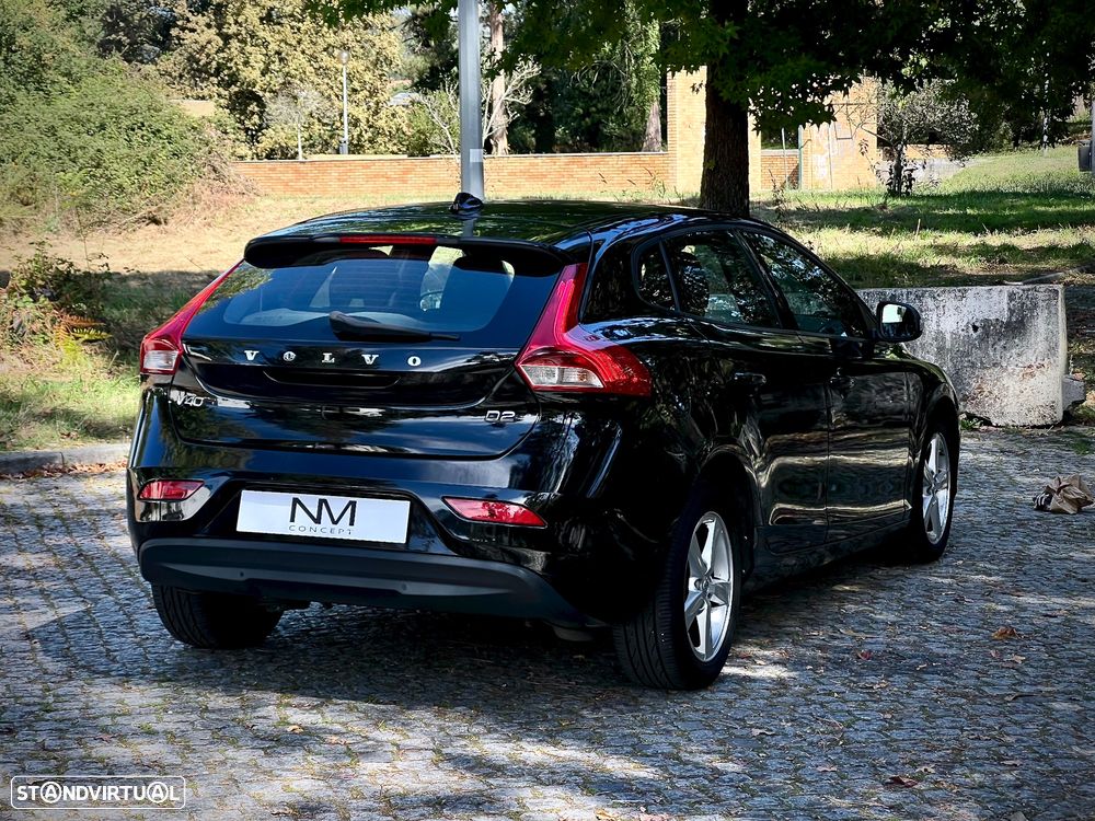 Volvo V40 2.0 D2 Momentum - 5
