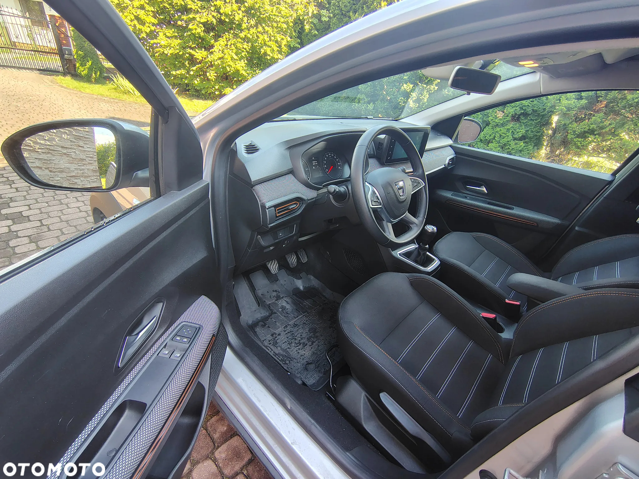 Dacia Sandero - 5