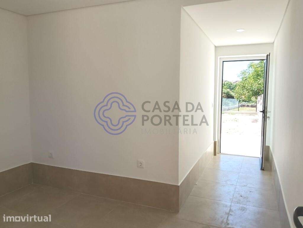 Oportunidade, andar moradia T1+1 para venda, exterior com 110m2,  reno - Grande imagem: 5/25