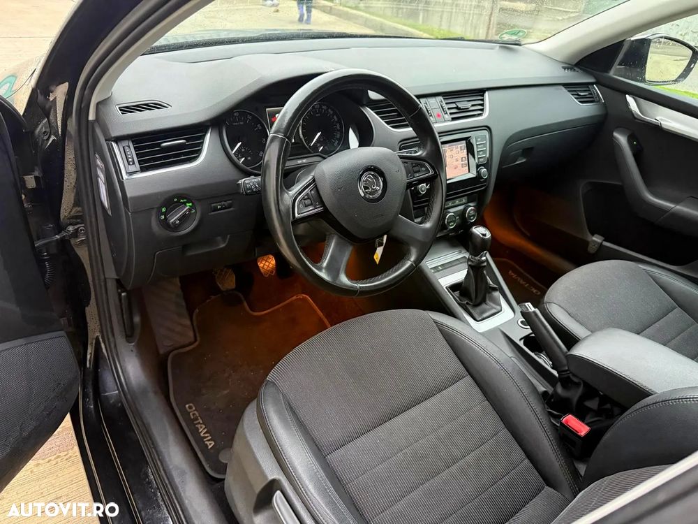 Skoda Octavia 1.2 TSI ELEGANCE - 10