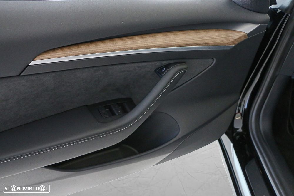 Tesla Model 3 Performance Dual Motor AWD - 12