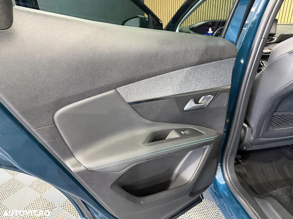 Peugeot 3008 225 e-EAT8 Allure Pack - 23