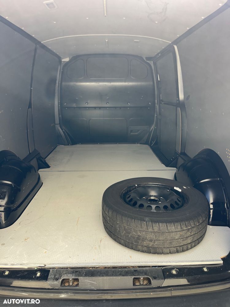 Volkswagen Transporter 2.0TDI  LUNG  USI SPATE - 27
